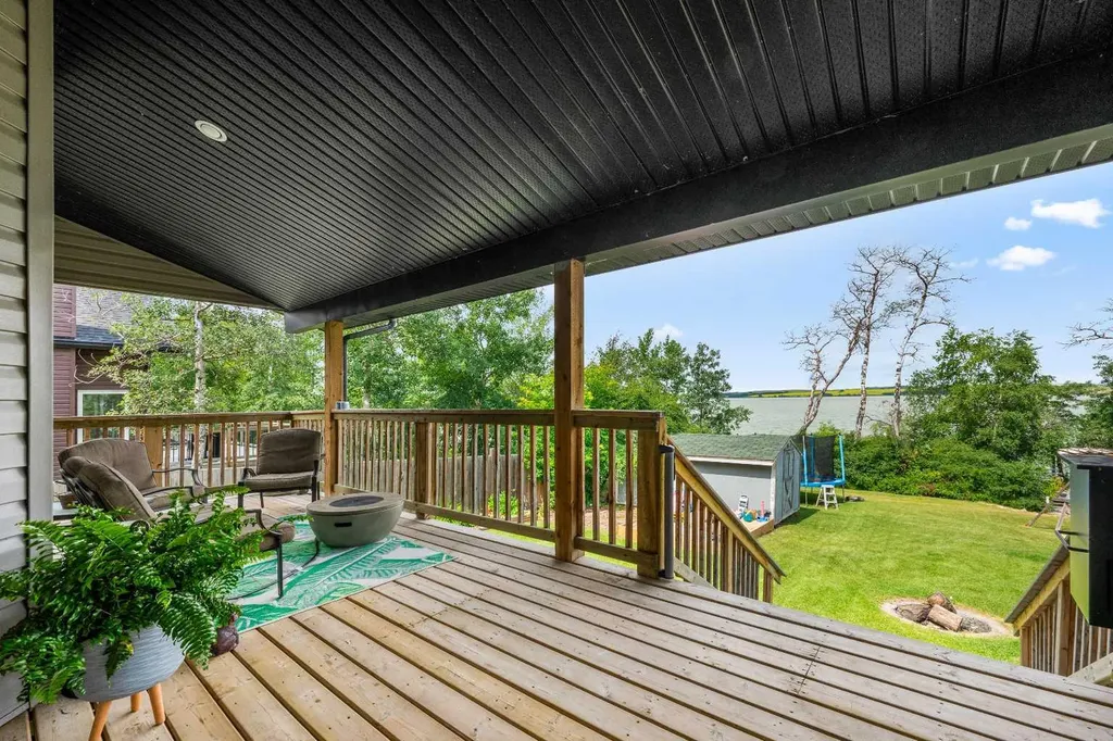 214 Hill Avenue Greenstreet SK S9V 0X7