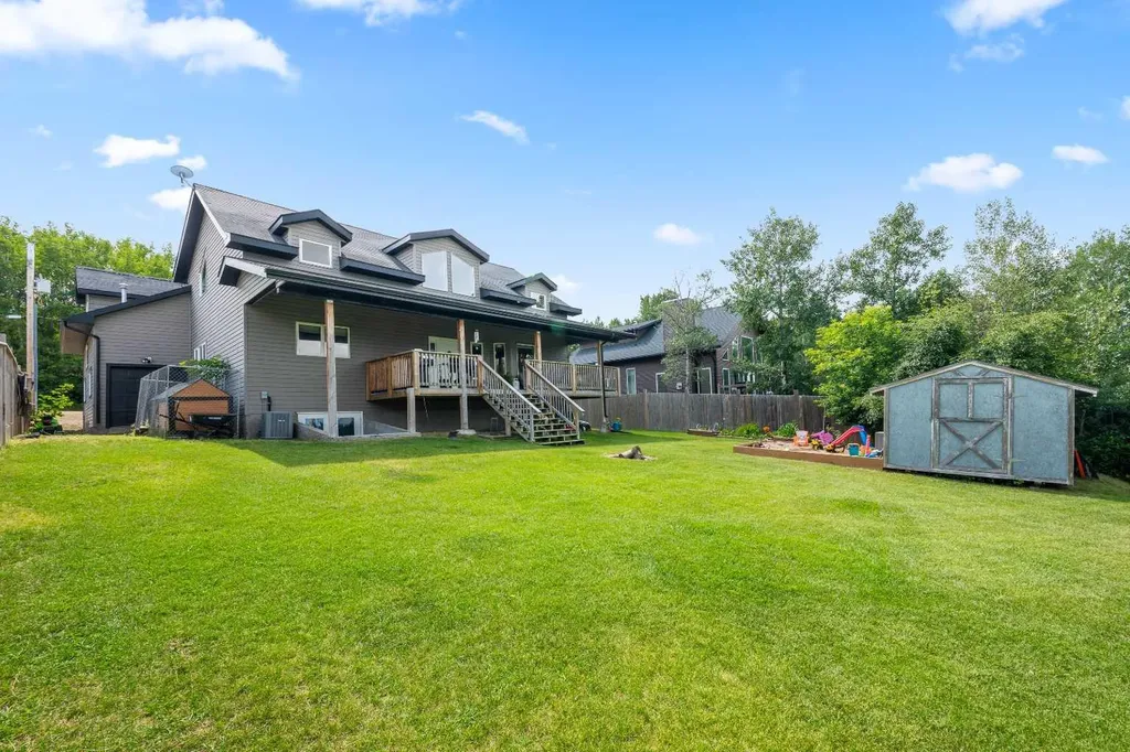 214 Hill Avenue Greenstreet SK S9V 0X7