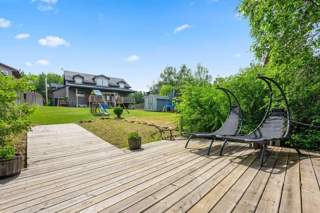 214 Hill Avenue Greenstreet SK S9V 0X7