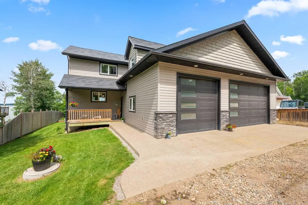 214 Hill Avenue Greenstreet SK S9V 0X7