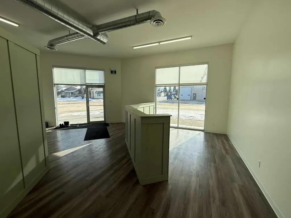 4902 50 Avenue Vermilion AB T9X 1A4