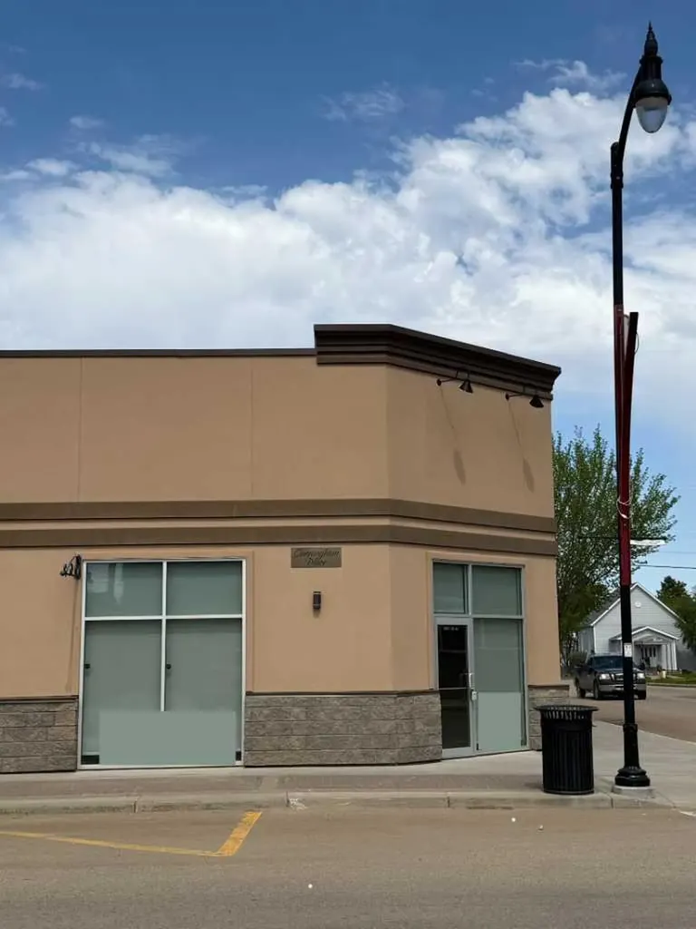 4902 50 Avenue Vermilion AB T9X 1A4