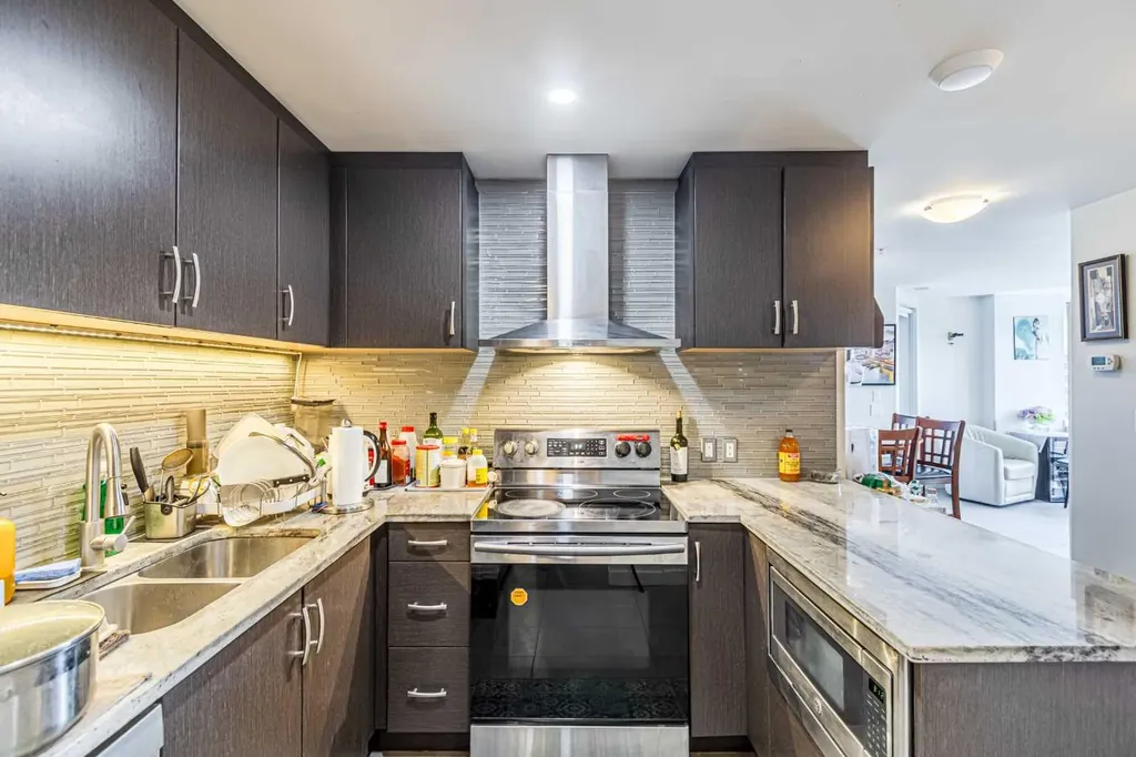 303 13 Avenue SW Calgary AB T2R0Y9