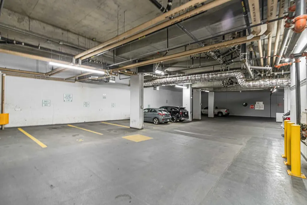 303 13 Avenue SW Calgary AB T2R0Y9