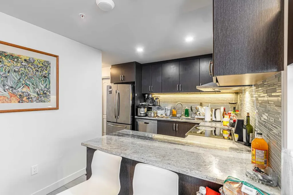 303 13 Avenue SW Calgary AB T2R0Y9