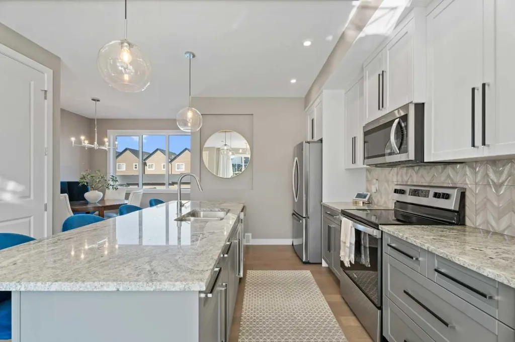 332 Lawthorn Way SE Airdrie AB T4A 3M7