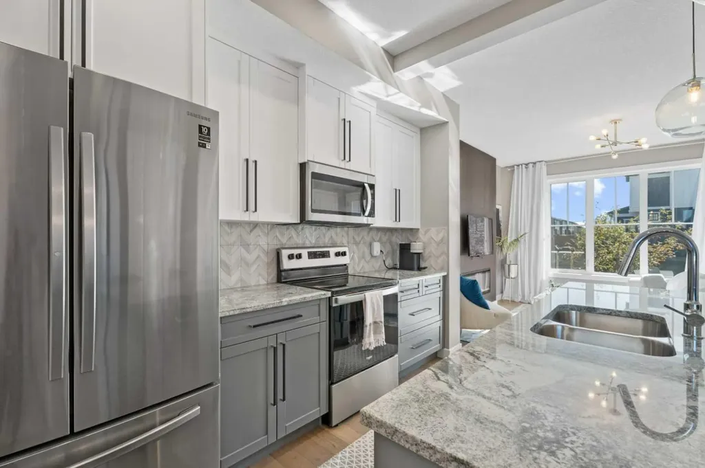332 Lawthorn Way SE Airdrie AB T4A 3M7
