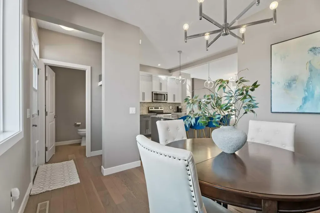 332 Lawthorn Way SE Airdrie AB T4A 3M7