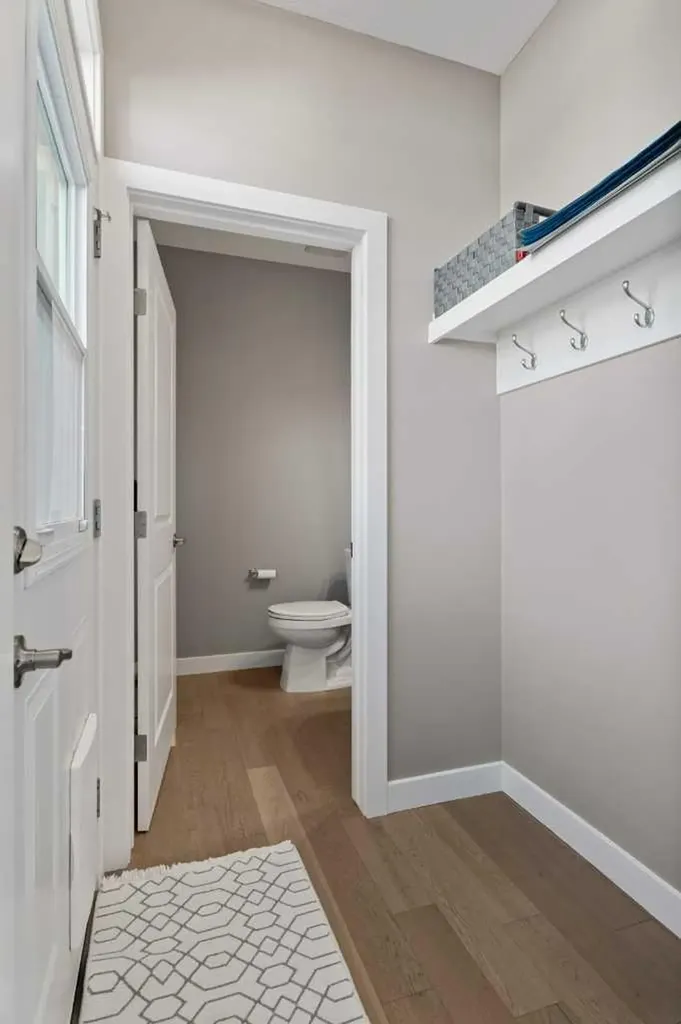 332 Lawthorn Way SE Airdrie AB T4A 3M7