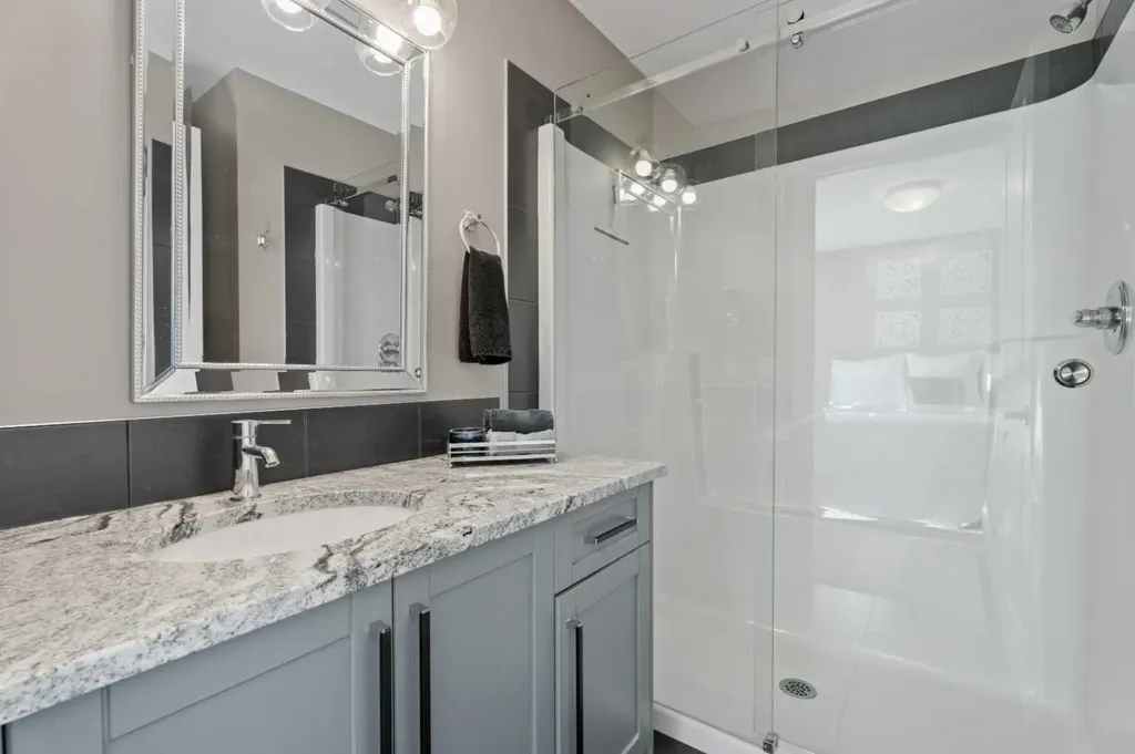 332 Lawthorn Way SE Airdrie AB T4A 3M7