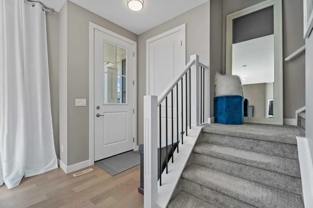 332 Lawthorn Way SE Airdrie AB T4A 3M7