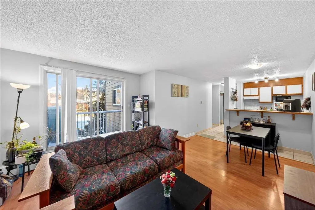 431 1 Avenue NE Calgary AB t2e0b3