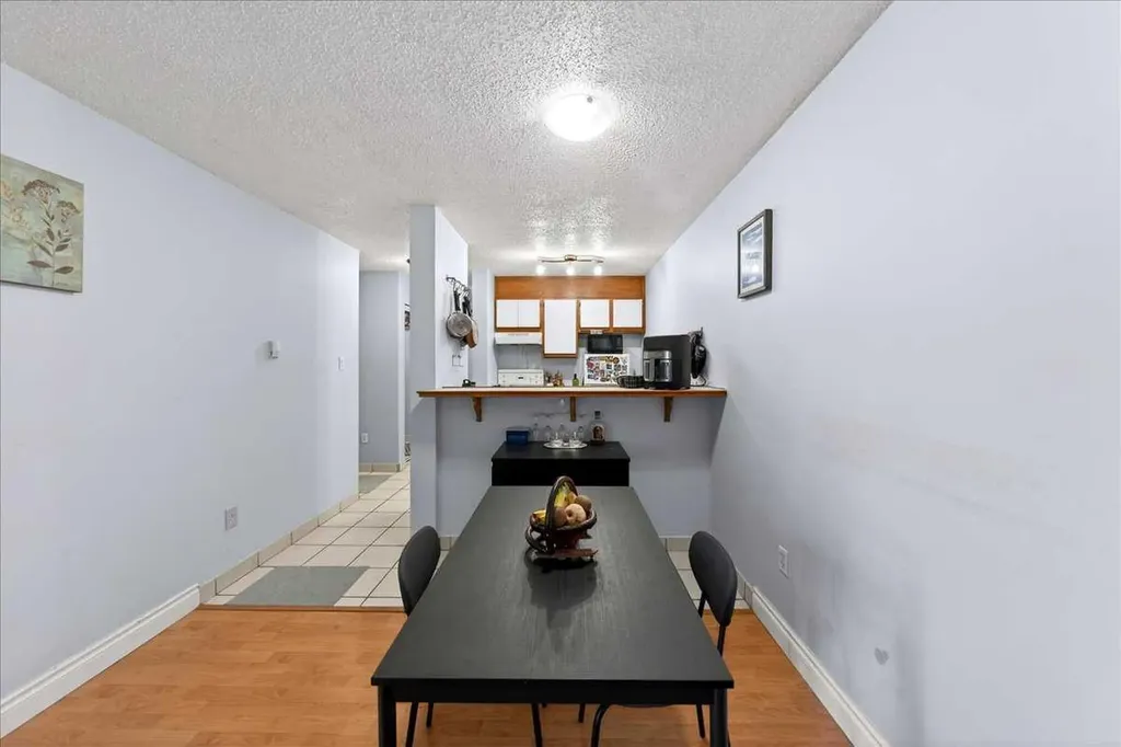 431 1 Avenue NE Calgary AB t2e0b3
