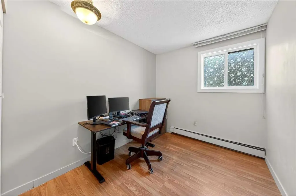 431 1 Avenue NE Calgary AB t2e0b3