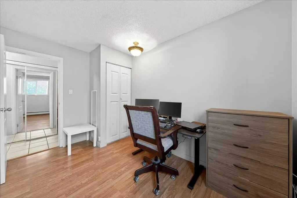 431 1 Avenue NE Calgary AB t2e0b3