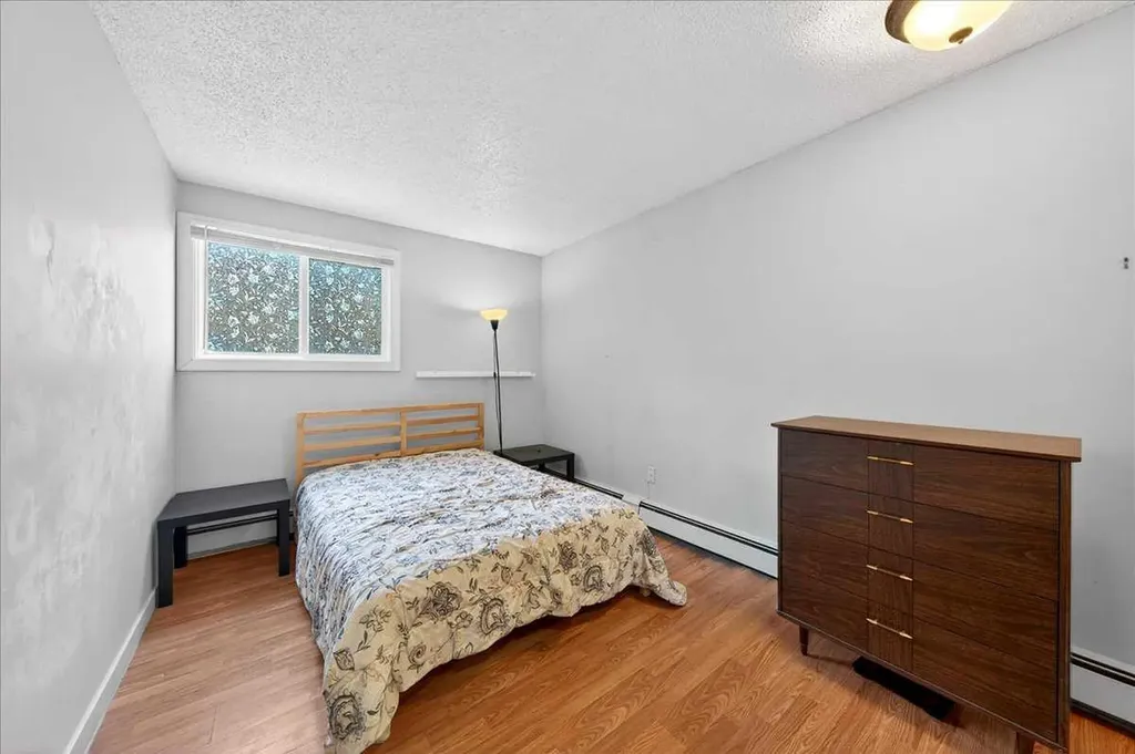 431 1 Avenue NE Calgary AB t2e0b3