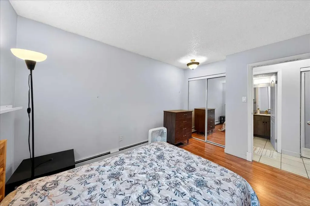 431 1 Avenue NE Calgary AB t2e0b3