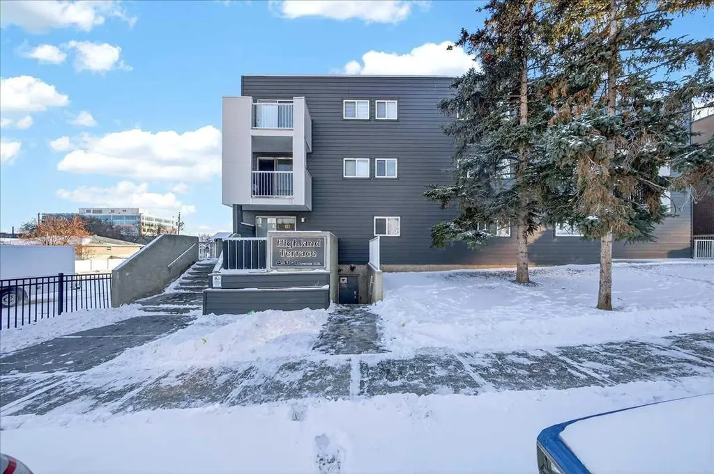 431 1 Avenue NE Calgary AB t2e0b3