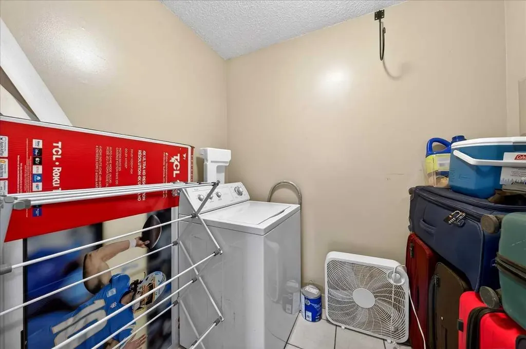 431 1 Avenue NE Calgary AB t2e0b3