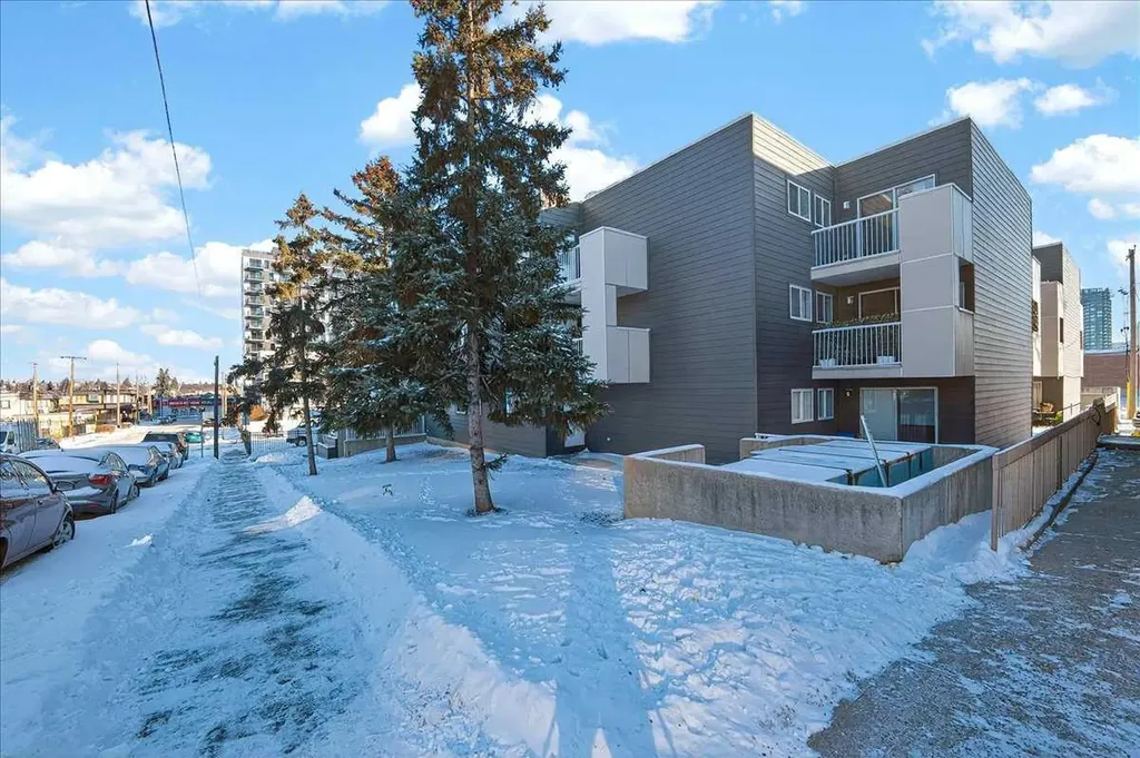 431 1 Avenue NE Calgary AB t2e0b3