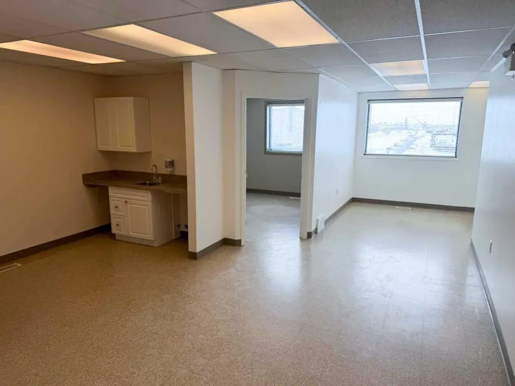 8715 109 Street Grande Prairie AB T8V 8H7