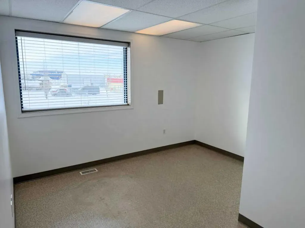 8715 109 Street Grande Prairie AB T8V 8H7