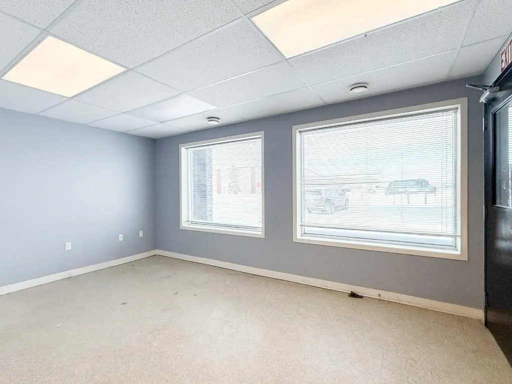 8715 109 Street Grande Prairie AB T8V 8H7