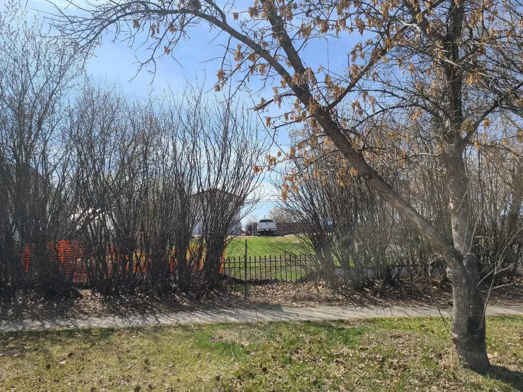 10022 98 Street Sexsmith AB T0H3C0