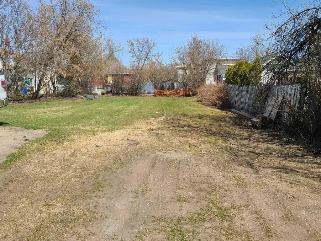 10022 98 Street Sexsmith AB T0H3C0