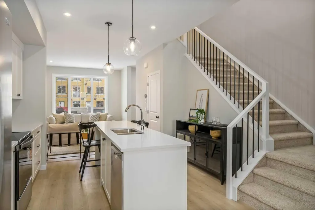 1485 Rangeview Drive SE Calgary AB T3S0P8