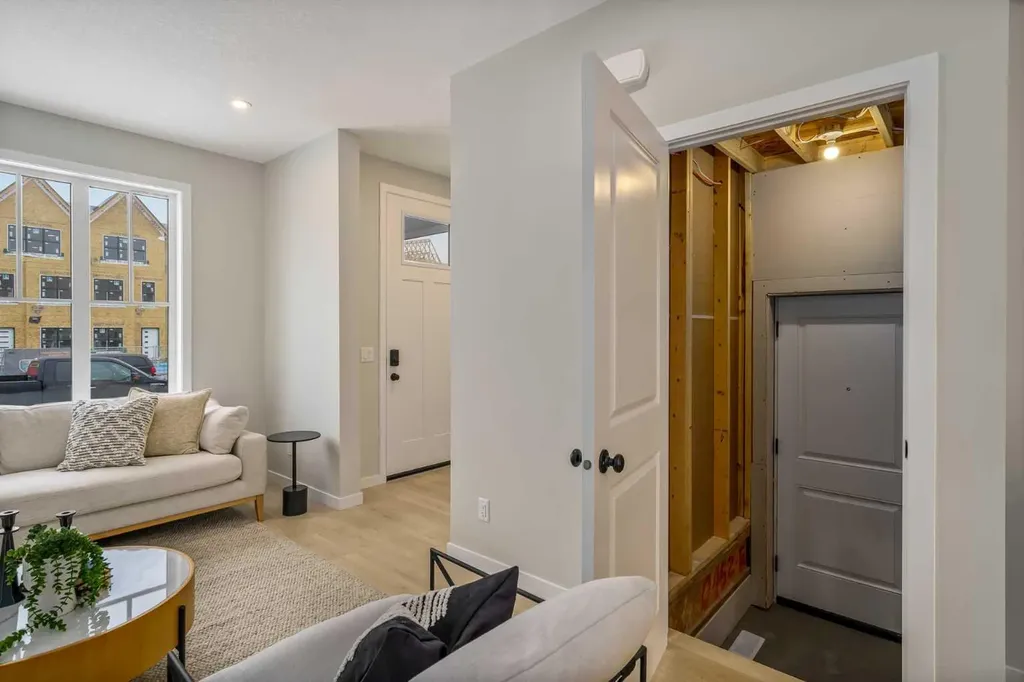 1485 Rangeview Drive SE Calgary AB T3S0P8