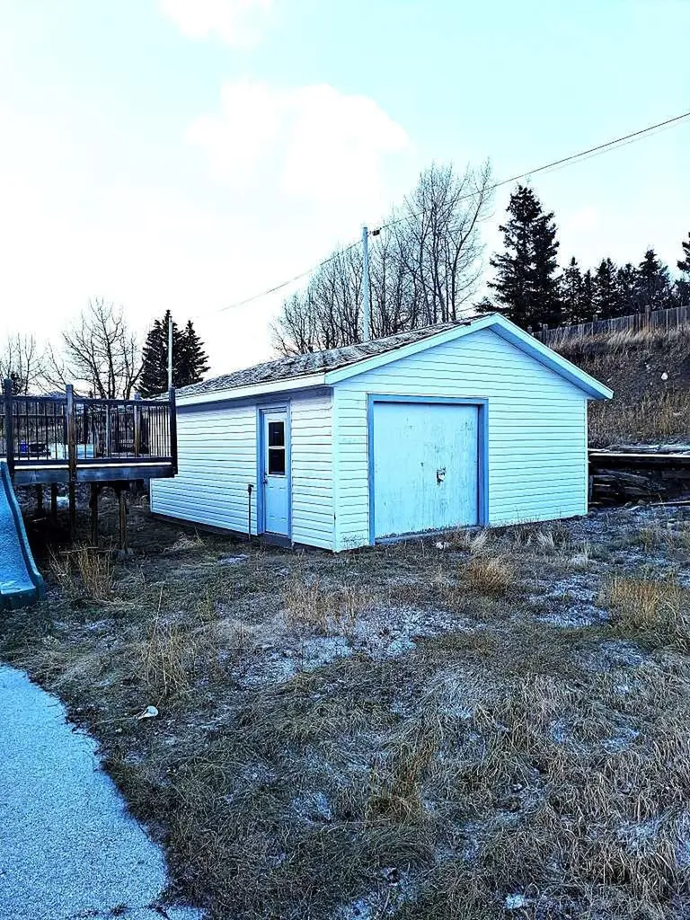 10918 97 Avenue Grande Cache AB T0E 0Y0