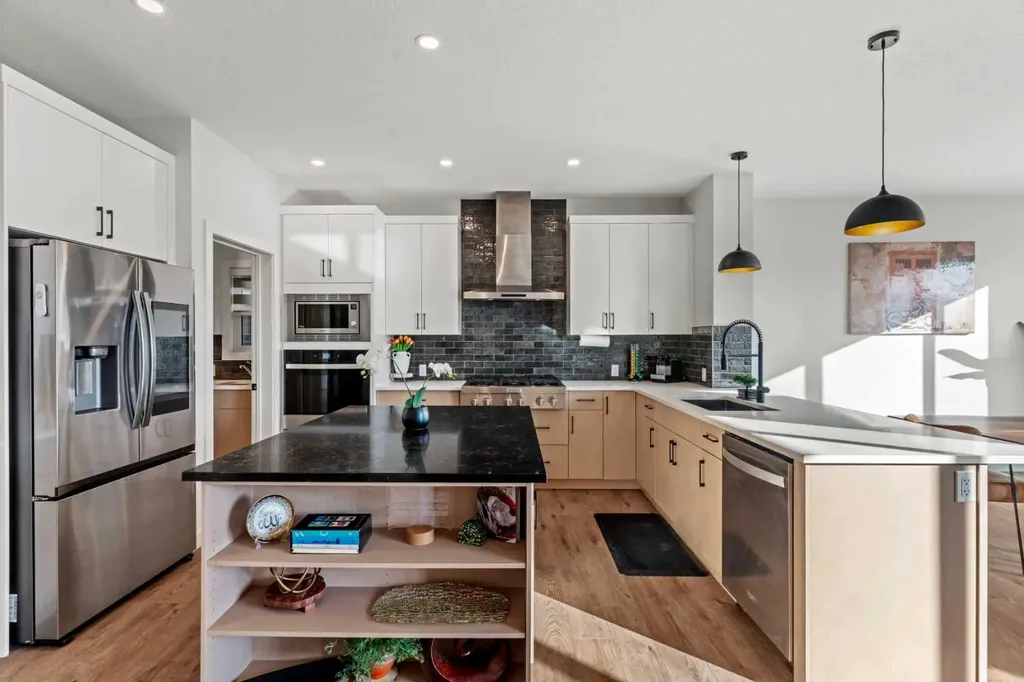 116 Ambleside Crescent NW Calgary AB T4B 3P5