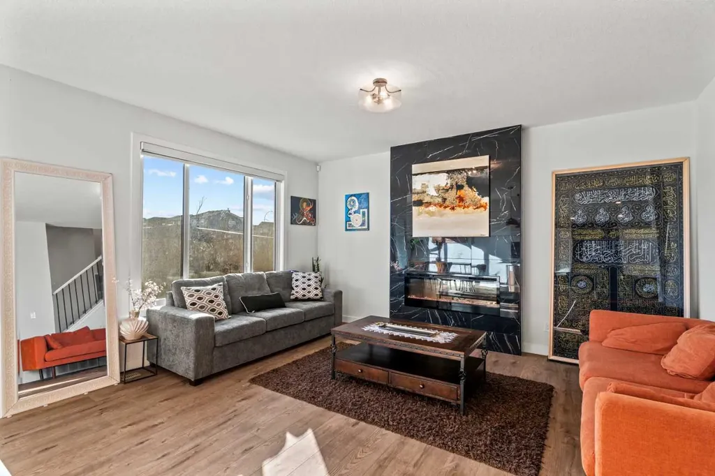 116 Ambleside Crescent NW Calgary AB T4B 3P5