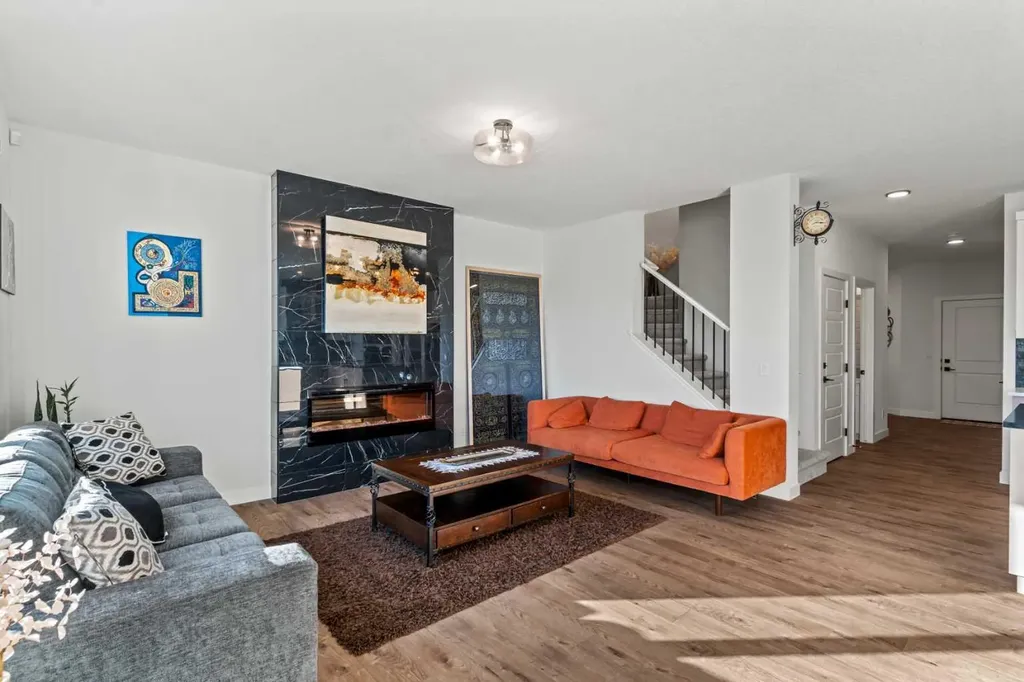 116 Ambleside Crescent NW Calgary AB T4B 3P5