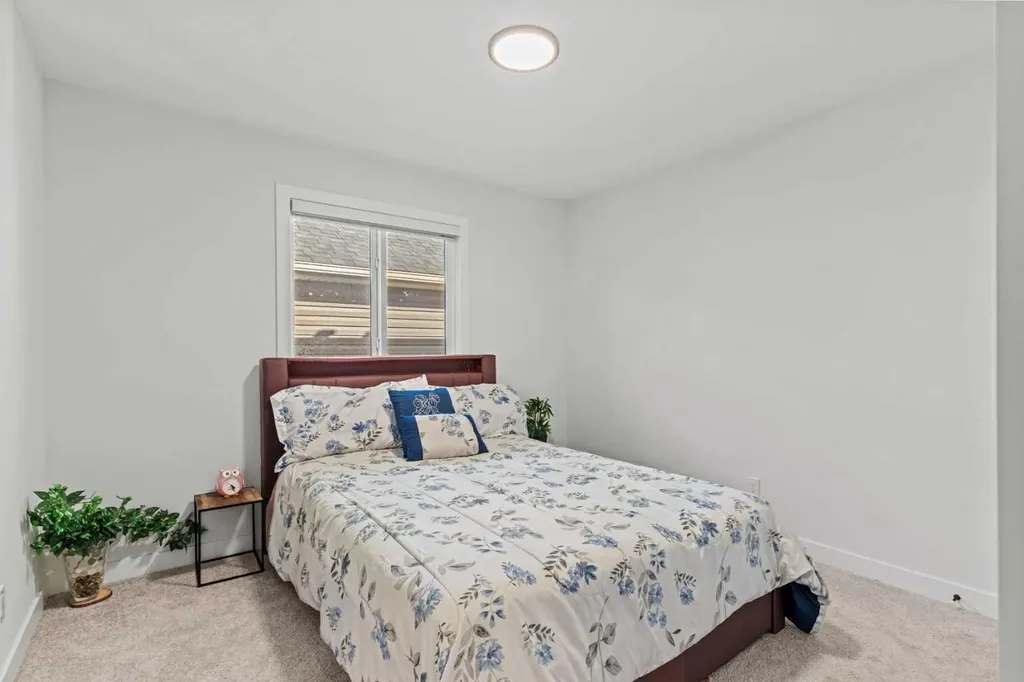116 Ambleside Crescent NW Calgary AB T4B 3P5