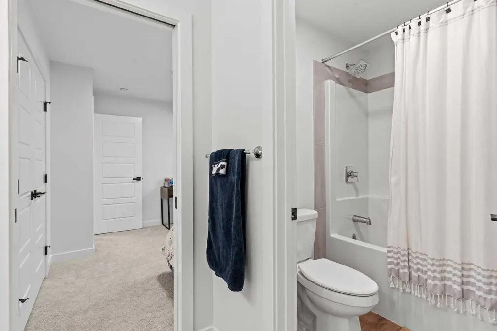 116 Ambleside Crescent NW Calgary AB T4B 3P5