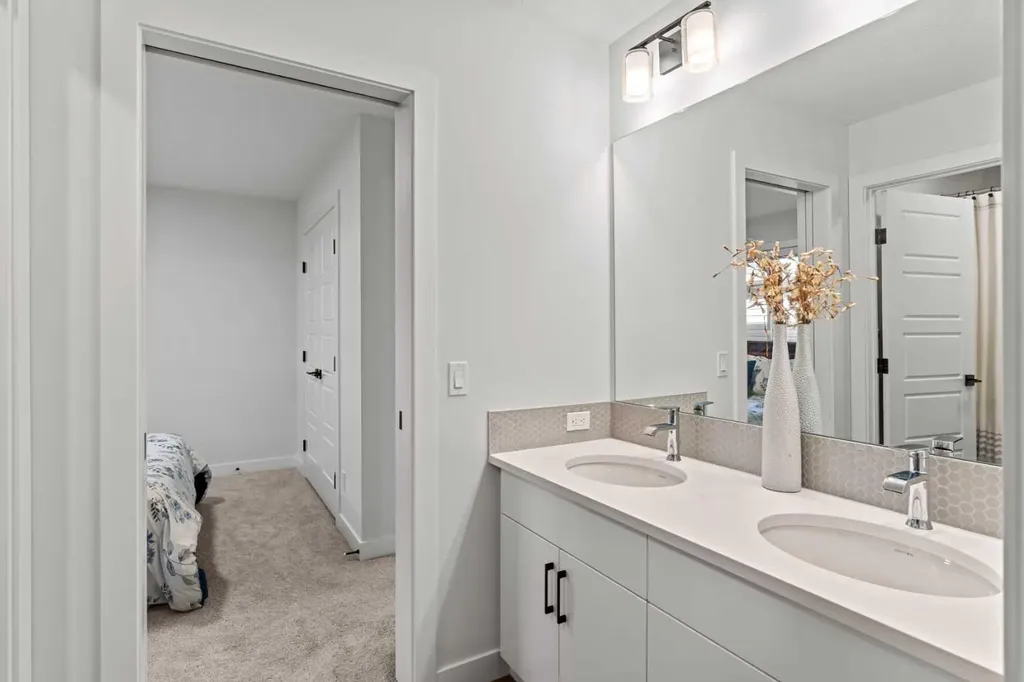 116 Ambleside Crescent NW Calgary AB T4B 3P5