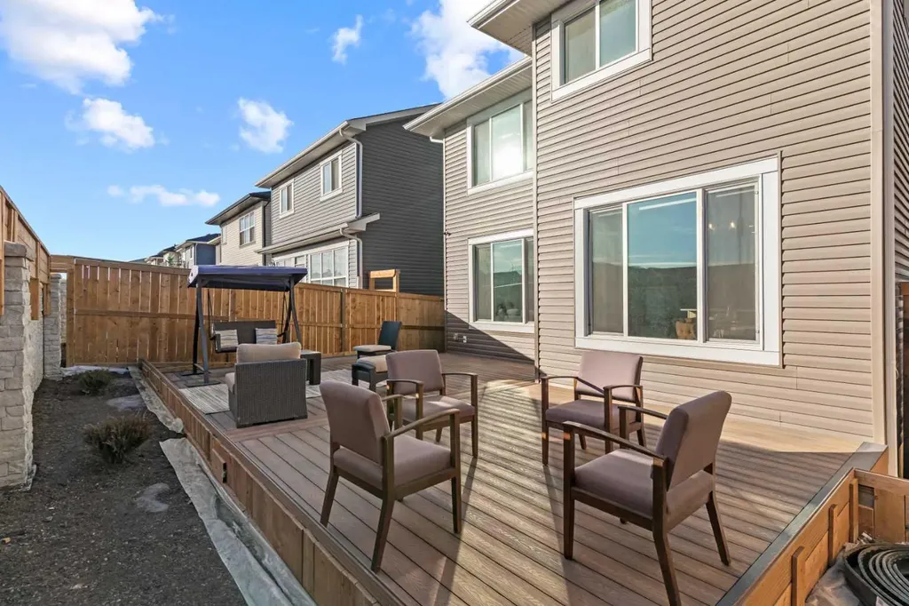 116 Ambleside Crescent NW Calgary AB T4B 3P5