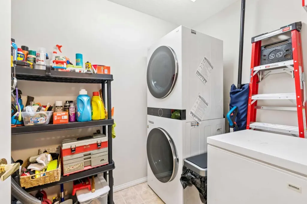1818 Simcoe Boulevard SW Calgary AB T3H 3L9