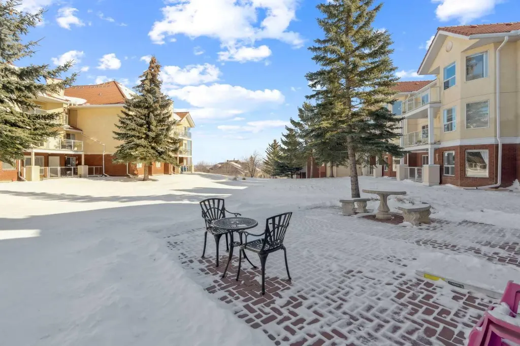 1818 Simcoe Boulevard SW Calgary AB T3H 3L9
