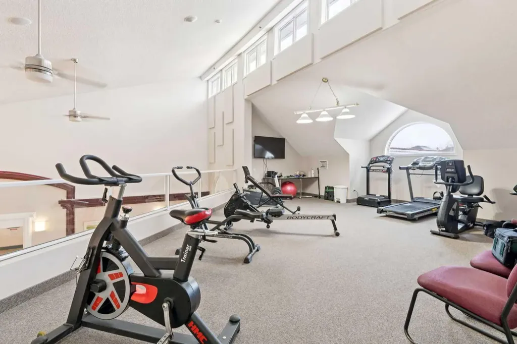 1818 Simcoe Boulevard SW Calgary AB T3H 3L9