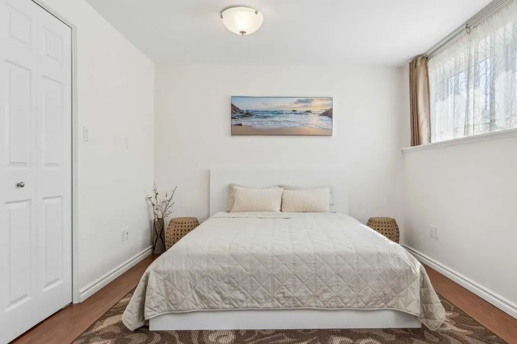 320 Haddon Road SW Calgary AB T2V 2Z3