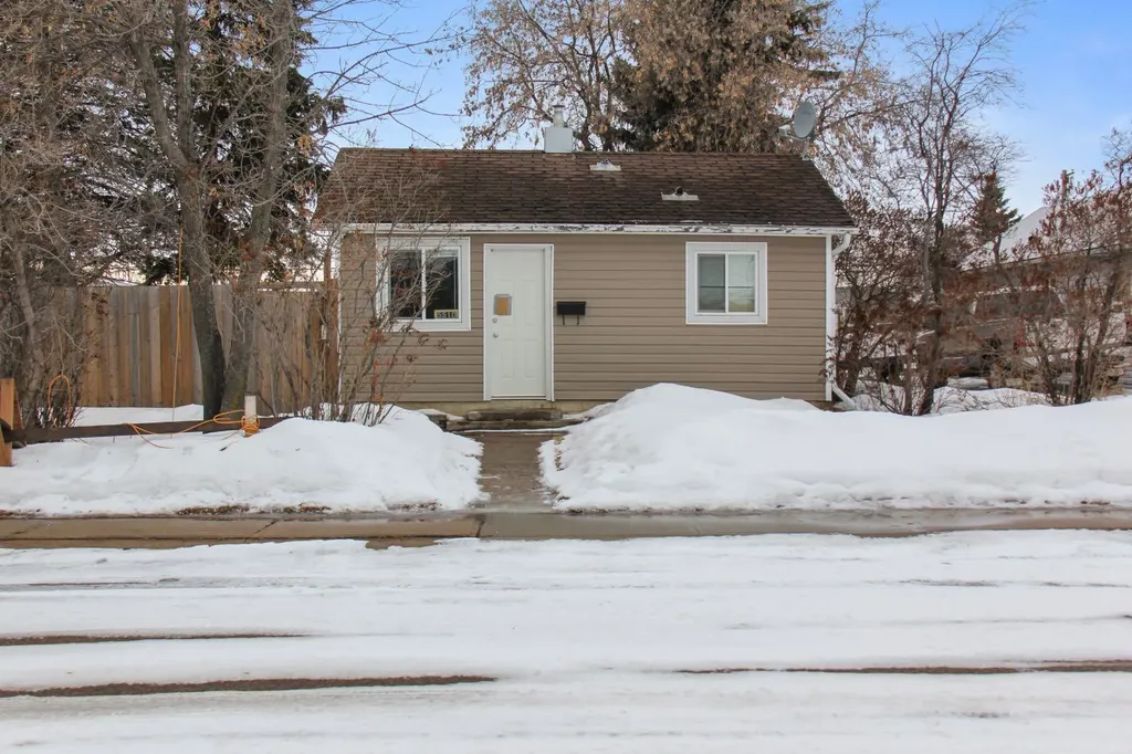 5510 49a Street Vegreville AB T9C 1K4