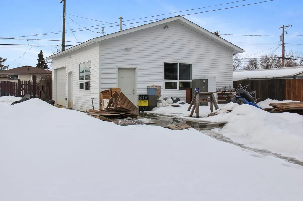 5510 49a Street Vegreville AB T9C 1K4
