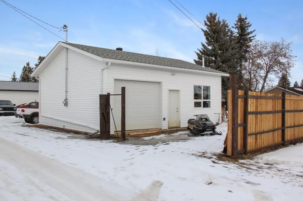 5510 49a Street Vegreville AB T9C 1K4