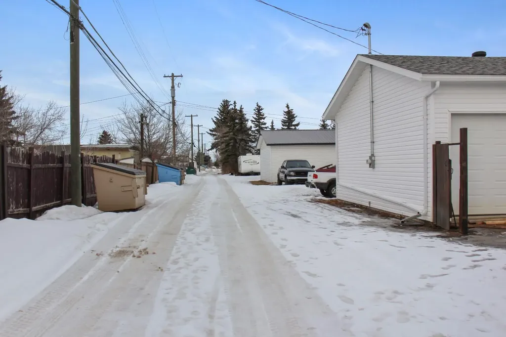 5510 49a Street Vegreville AB T9C 1K4