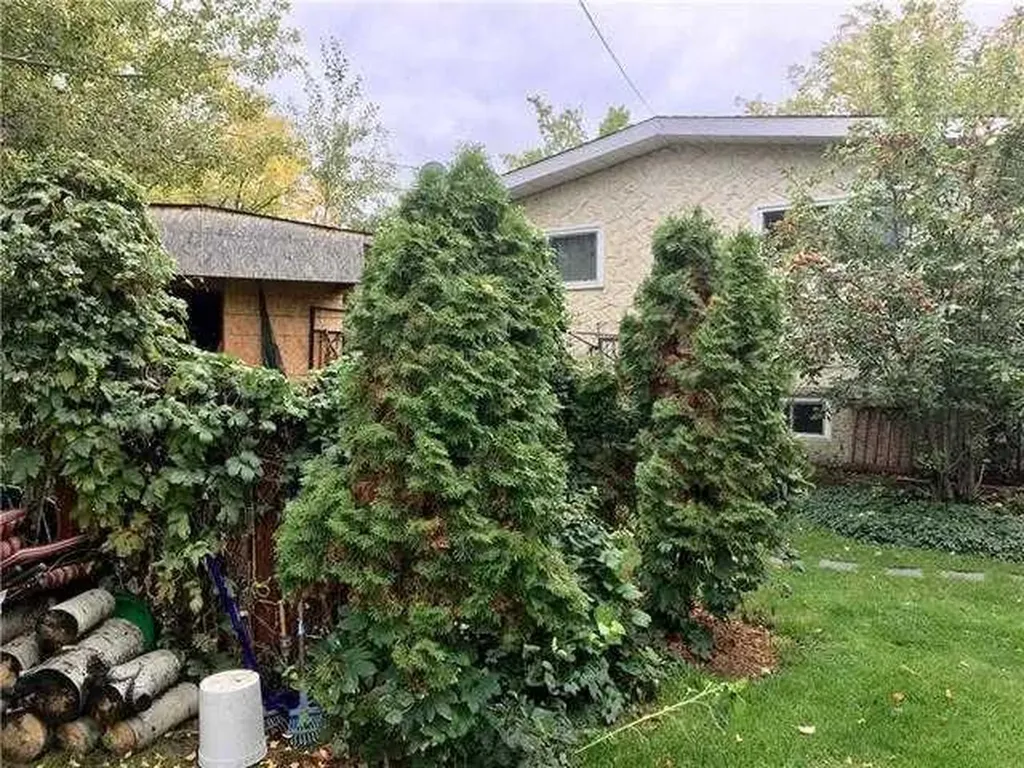 94 Avenue Lac La Biche AB T0A2C0