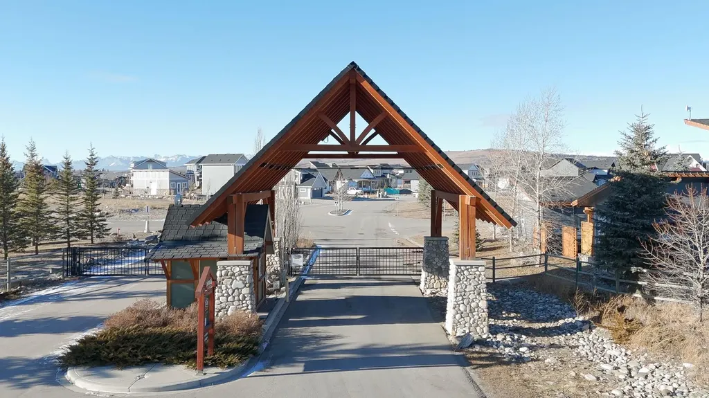 624 Cottageclub Bend Rural Rocky View County AB T4C 1B1