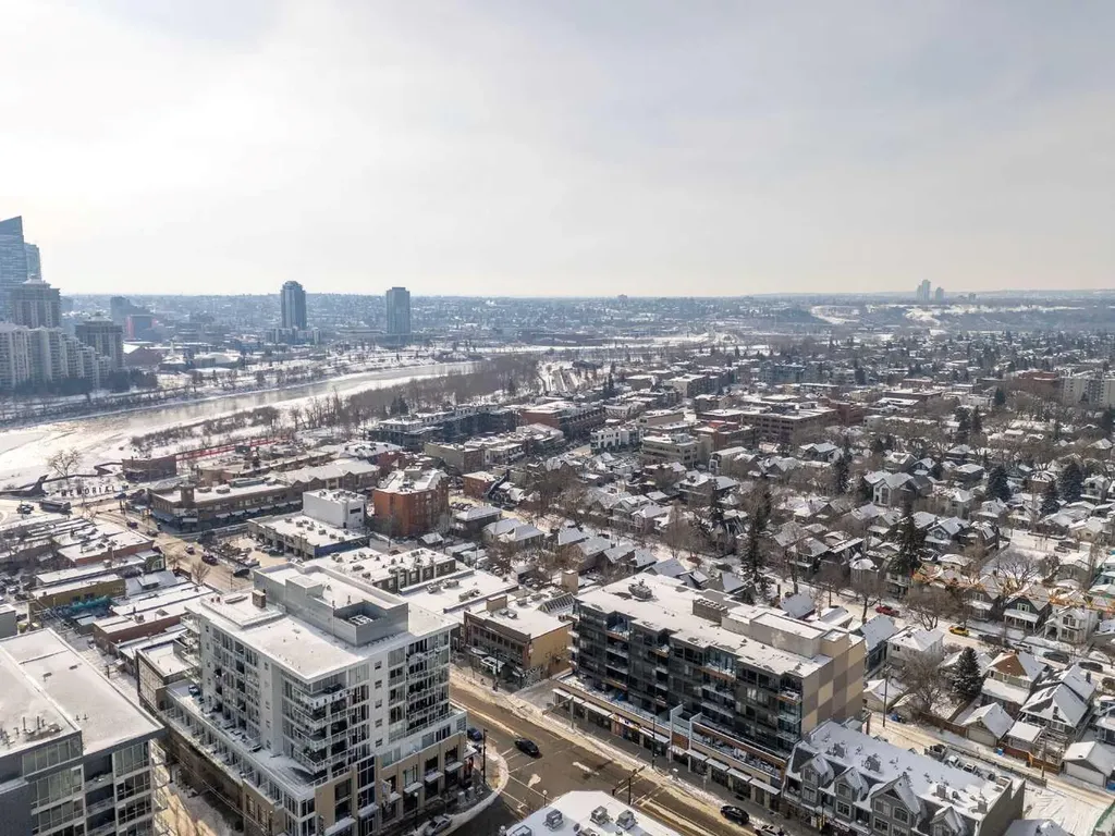 301 10 Street NW Calgary AB T2T 1H7